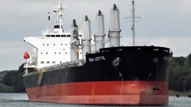 Aislaron a un buque por un posible caso de viruela del mono en la tripulación