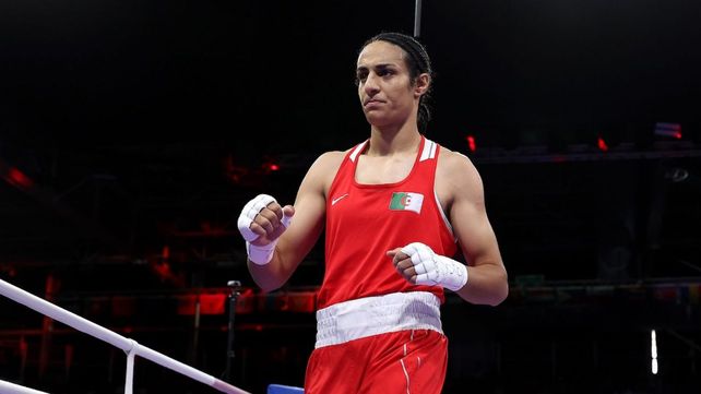 La boxeadora Imane Khelif reavivó la polémica sobre personas trans en el deporte