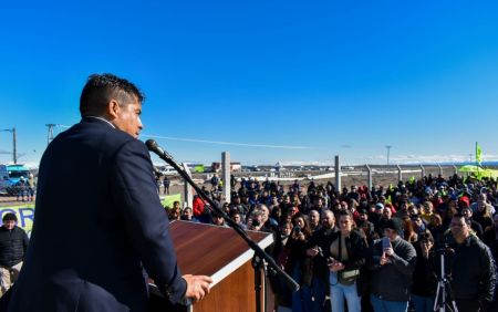 Obra histórica: Vidal encabezó el acto de reapertura de trabajos en Perito Moreno