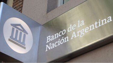 Advertencia: Caputo anunció que el Banco Nación cerrará sucursales en municipios que «abusen» con las subas de tasas