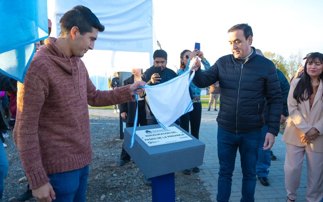 Pablo Grasso inauguró nueva obra de embellecimiento en la ciudad: el Paseo de la Provincia