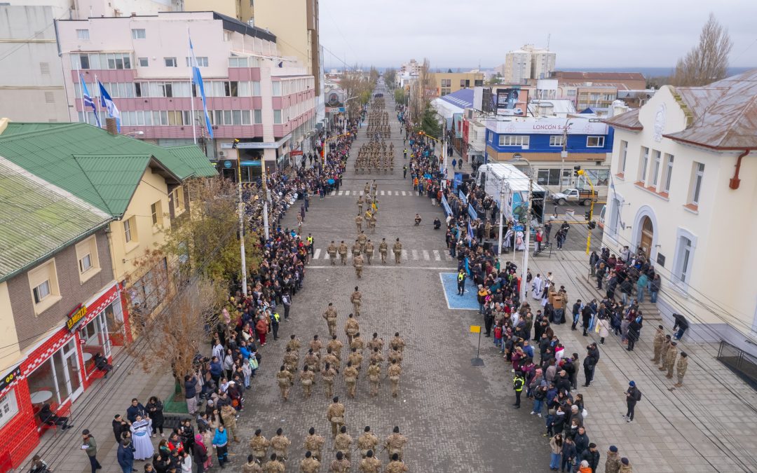 Río Gallegos celebró el 215 aniversario de la Revolución de Mayo y del Primer Gobierno Patrio