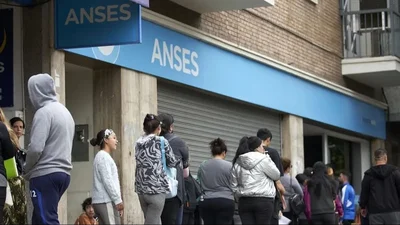 ANSES: quiénes cobran este martes jubilaciones, pensiones y AUH