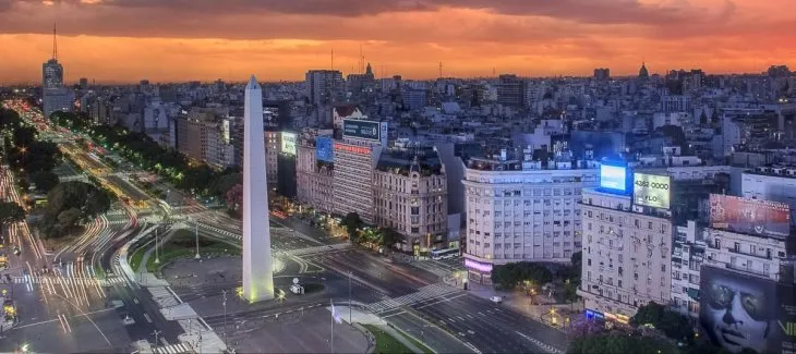 Ranking global revela la ciudad con mejor calidad de vida y expone a Buenos Aires como el lugar más caro para comprar ropa