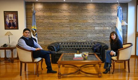 CLAUDIO VIDAL SE REUNIÓ CON ROXANA REYES