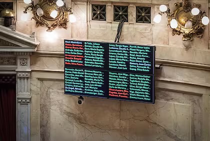 DURÍSIMA DERROTA DE MILEI: Senado aprobó y es ley la emergencia pediátrica para financiar al Garrahan