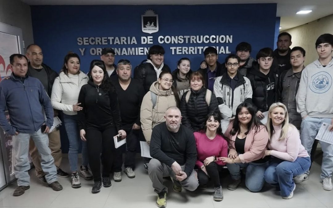 Por un acuerdo educativo, estudiantes del Industrial N°4 realizarán pasantías en áreas operativas del Municipio de Río Gallegos