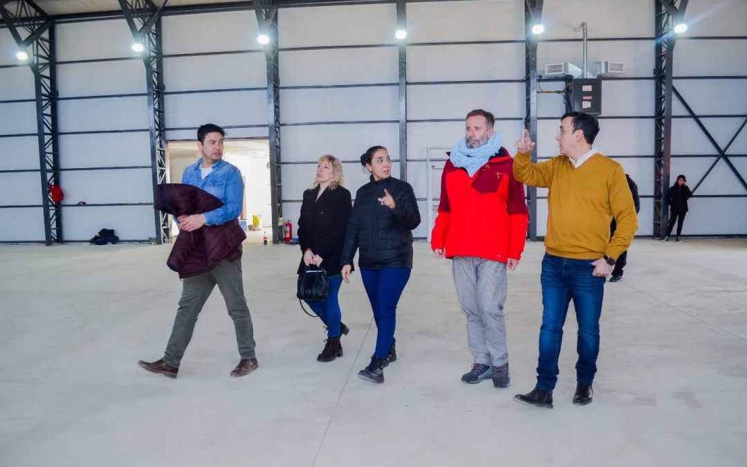 Pablo Grasso recorrió la obra del nuevo gimnasio municipal, que será inaugurado pronto y contará con instalaciones de primer nivel