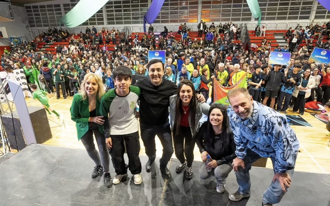 GRASSO INAUGURÓ LA COPA CIUDAD CON MÁS DE 10 MIL DEPORTISTAS Y ANUNCIÓ LA LLEGADA DE UN COLECTIVO 0 KM QUE PODRÁ SER UTILIZADO POR LOS CLUBES