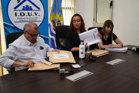 Abrieron los sobres de licitaciones para la construcción de viviendas en Los Antiguos y Koluel Kayke