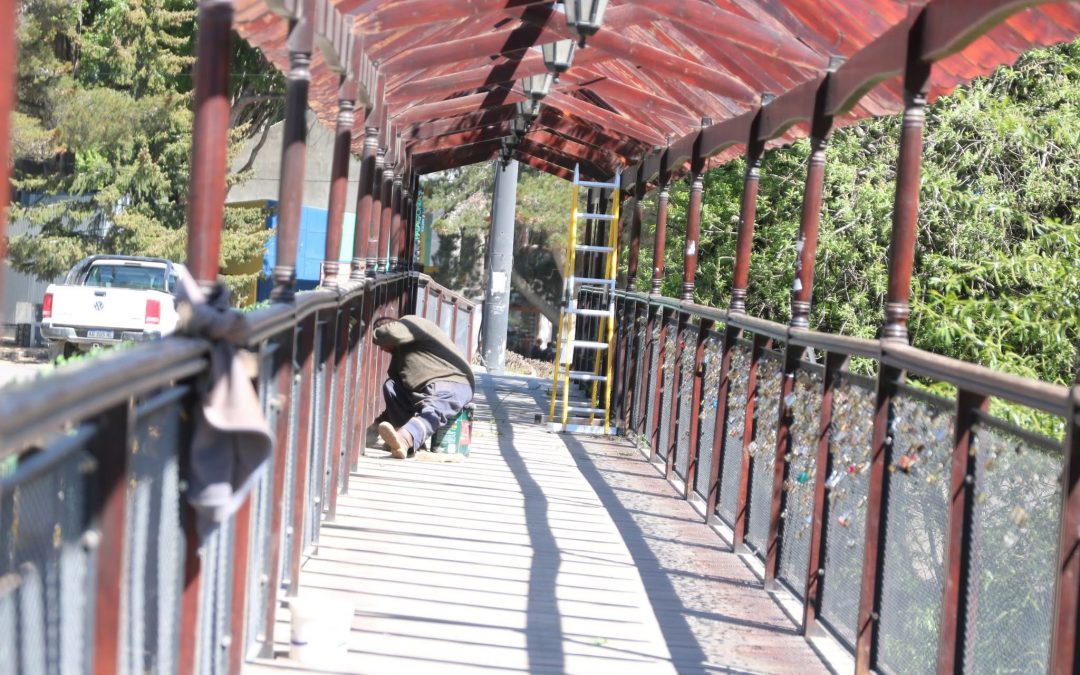 AVANZAN LOS TRABAJOS DE MEJORAS Y MANTENIMIENTO EN EL CALAFATE