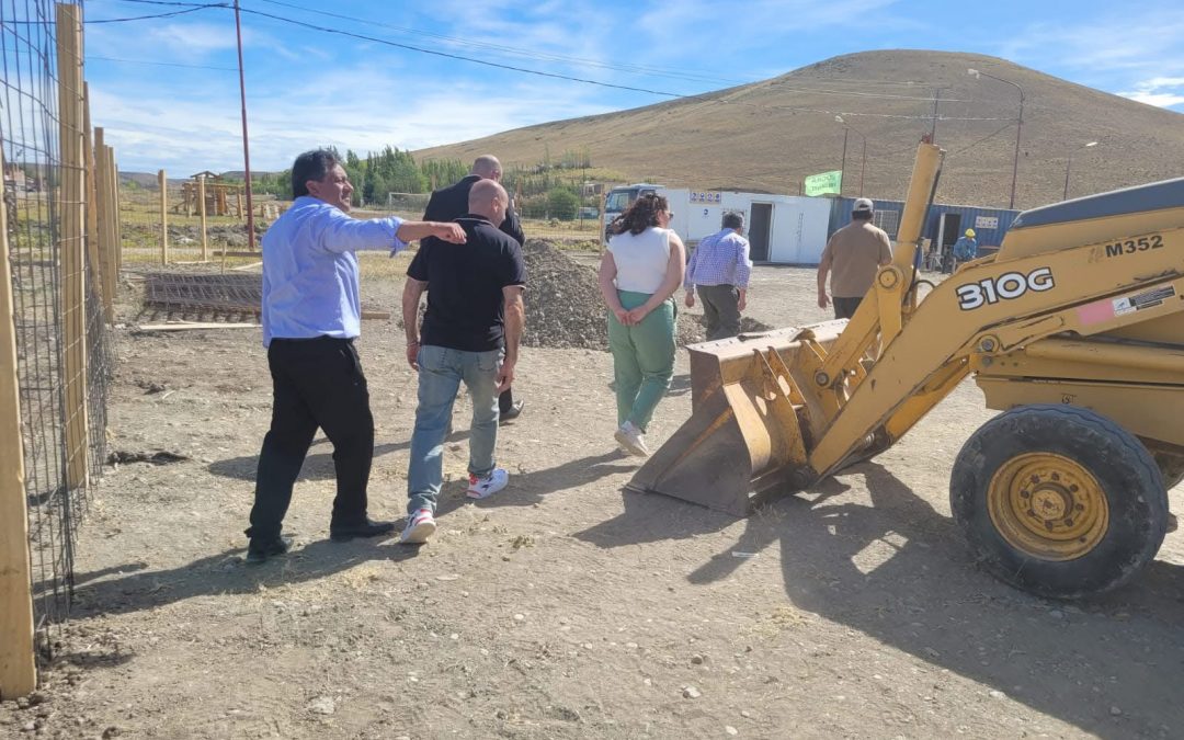 IDUV: comienza a hacerse realidad el sueño del polideportivo en Puerto Santa Cruz