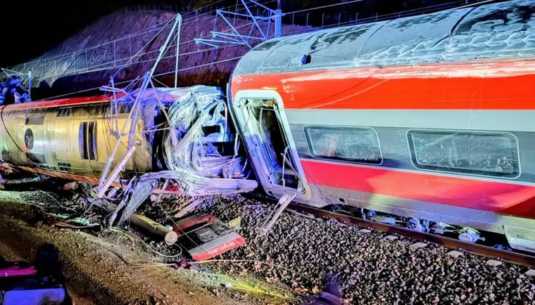 Tragedia en España: 39 víctimas fatales por el descarrilamiento de dos trenes de alta velocidad