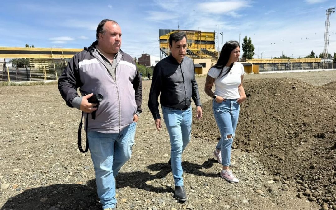 EL MUNICIPIO DE RÍO GALLEGOS AVANZA CON LAS OBRAS EN LA CANCHA DE FERRO