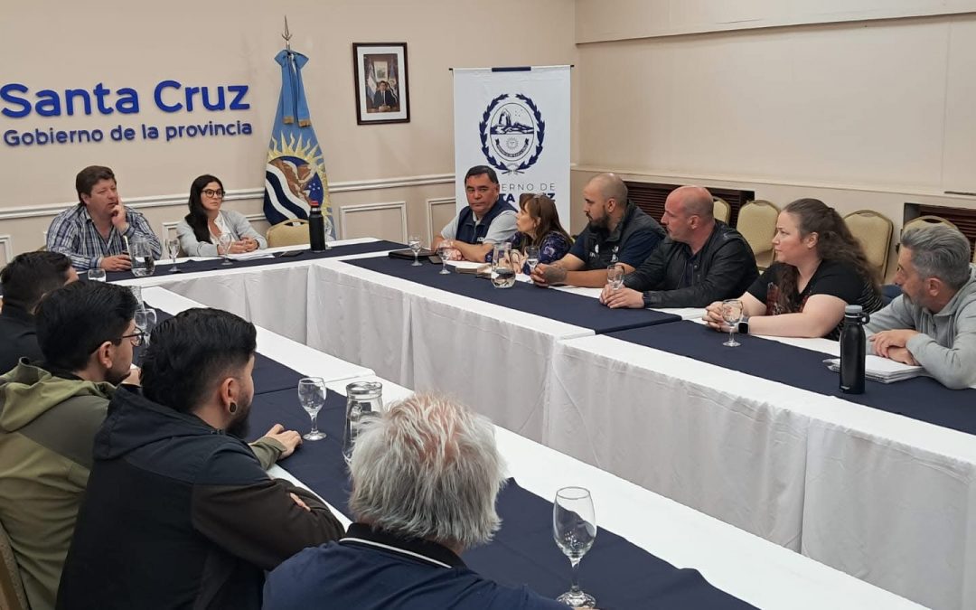Frente Sindical se reunió Pedro Luxen y la ministra de Gobierno para abordar la coyuntura económica provincial