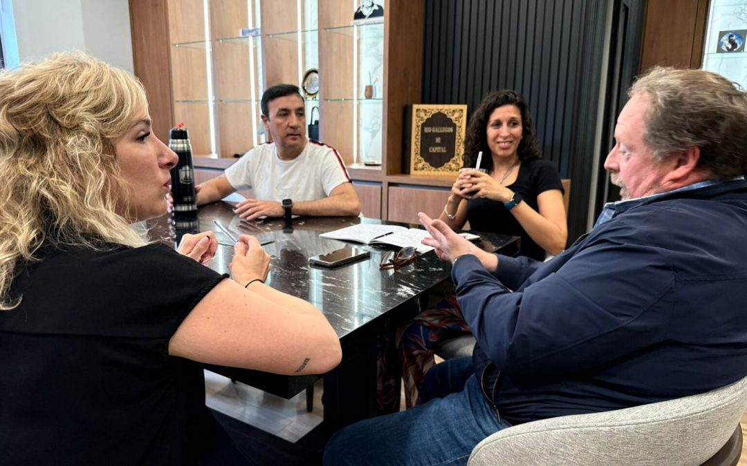 Grasso se reunió con la Federación Económica de Santa Cruz para analizar la situación del sector productivo