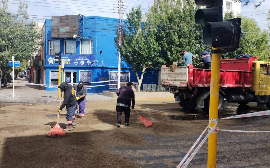 Municipio intervino de manera preventiva ante el colapso de redes cloacales en el centro de la ciudad