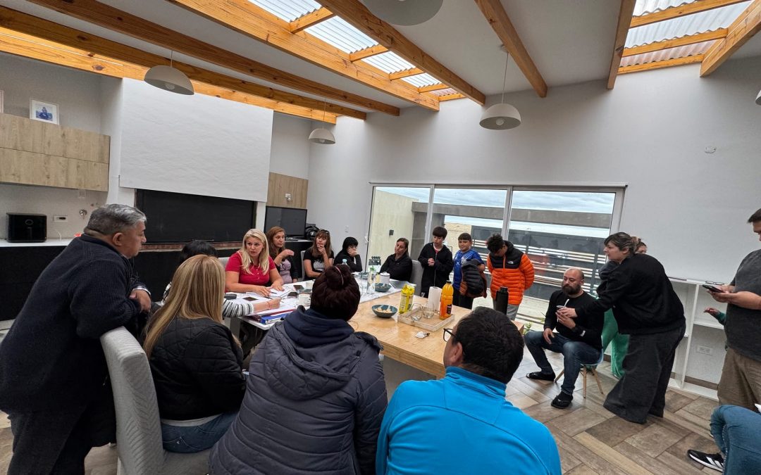 Reunión con vecinos del barrio PROCREAR para avanzar en mejoras para el sector