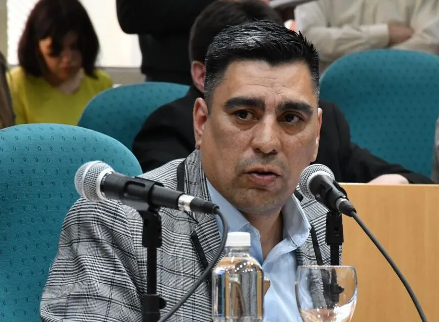 EL OFICIALISMO CONFIRMÓ LA RENUNCIA DEL DIPUTADO Y EX INTENDENTE FERNANDO ESPAÑÓN