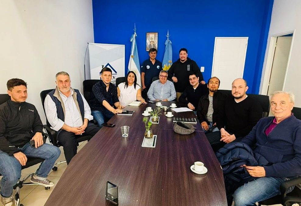 Se impulsa un modelo de trabajo tripartito en la construcción en Santa Cruz