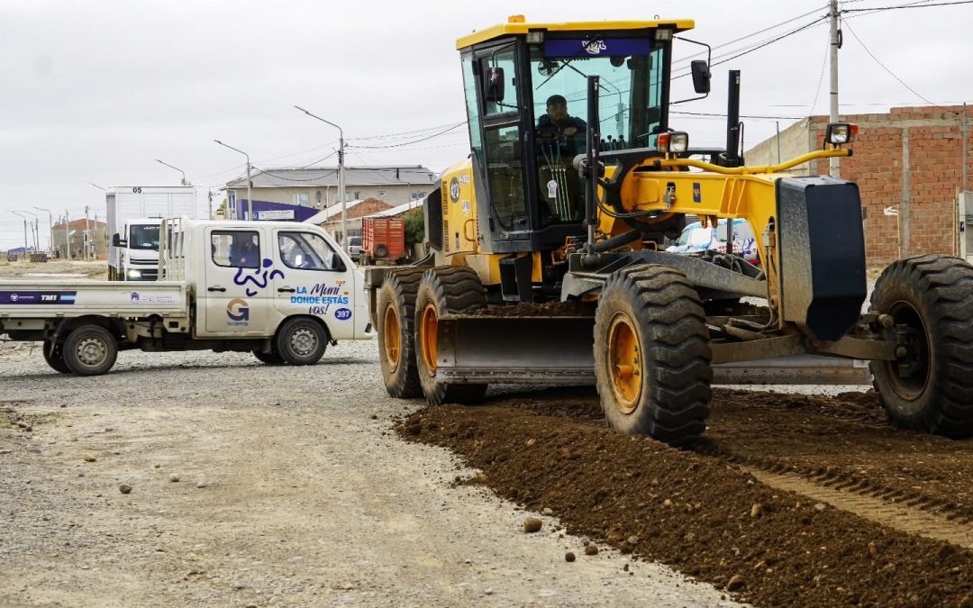 Diálogo con vecinos y respuestas: Natalia Quiroz supervisó operativo municipal en el San Benito