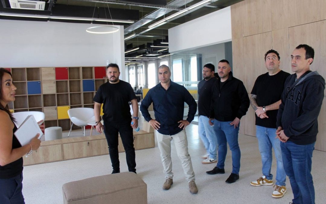 GÜENCHENEN PRESENTÓ EL TECH LAB A INTENDENTES DE LA ZONA NORTE  Y AL SENADOR CARAMBIA