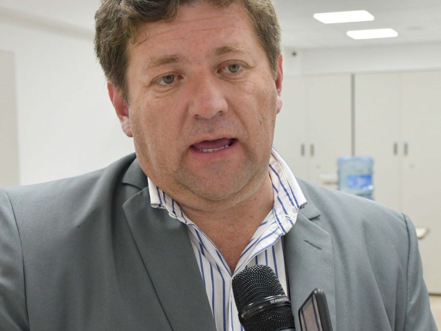 LUXEN Y FRENTE SINDICAL: “Algunos gremios reconocieron que la Emergencia Económica no contempla reforma previsional. Y acá no habrá congelamiento de Paritarias”