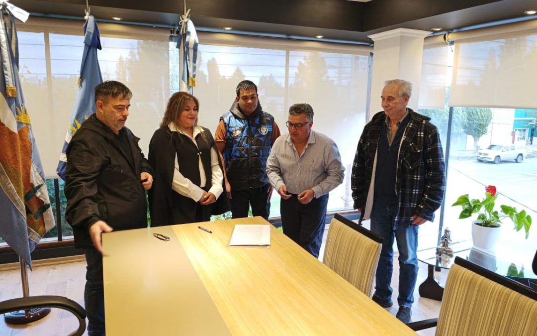 El presidente del IDUV Marcelo de la Torre anunció la construcción de nuevas viviendas