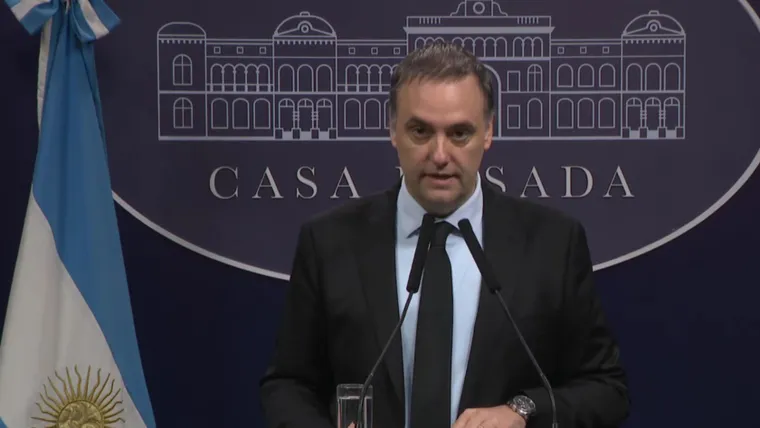 Adorni rechazó las acusaciones en su contra, pero evitó detalles: «No tengo nada que esconder»