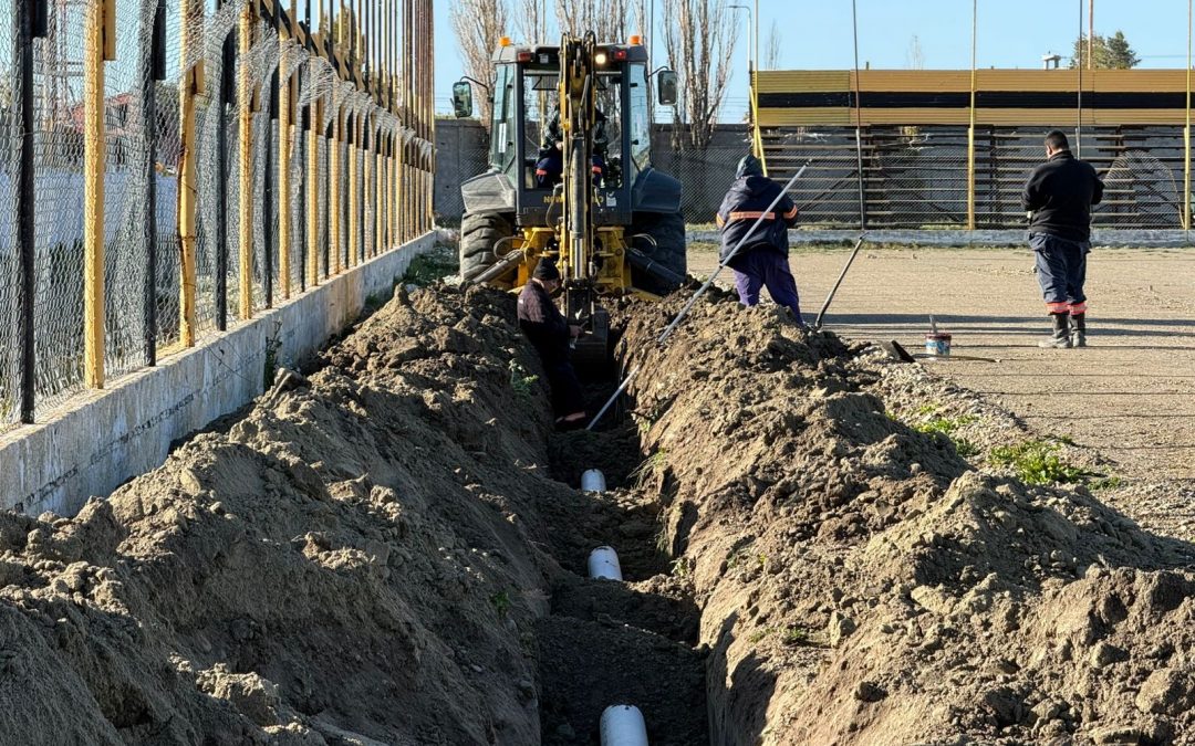 Municipio realiza obra pluvial en inmediaciones de la cancha del Ferro