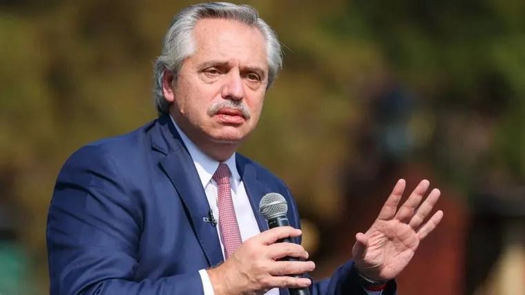 Apareció Alberto Fernández y criticó al Gobierno de Milei por el 3,4% de inflación