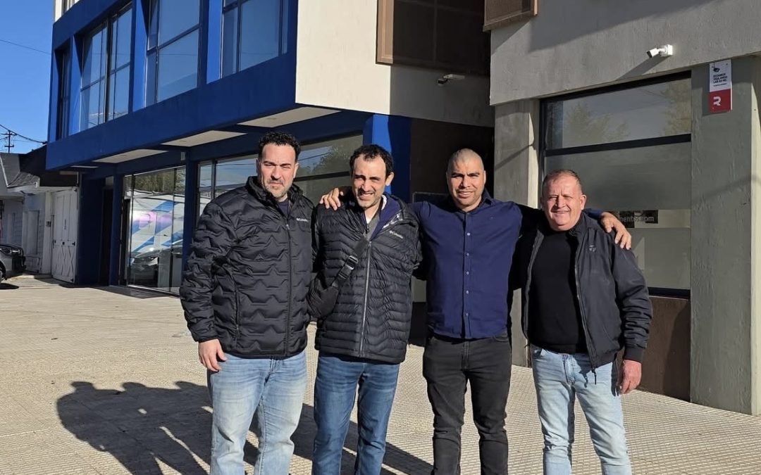 El dirigente de SIPGER Güenchenen recorrió la nueva sede del Sindicato junto a los Carambia y Jara, viceprimero de Diputados