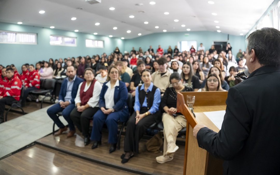Con importante convocatoria: Fabián Leguizamón presente en la apertura de la capacitación en RCP y primeros auxilios organizada por Franja Morada y la Cámara de Diputados