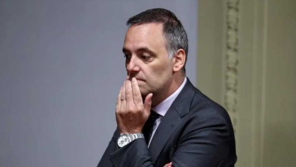 Inmuebles de Adorni: Declara el hijo de una de las jubiladas