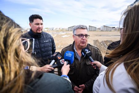 “Santa Cruz es un ejemplo a seguir en obra pública”: destacó Marcelo De La Torre en el comienzo de la construcción de 120 viviendas en Río Gallegos