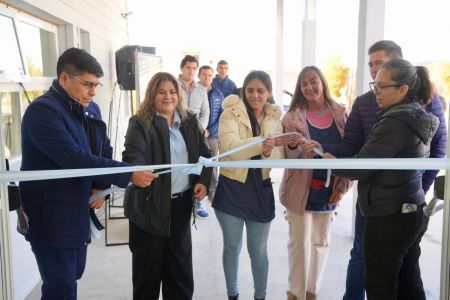 Claudio Vidal inauguró un jardín en Gobernador Gregores y recuperó una obra clave tras años de abandono