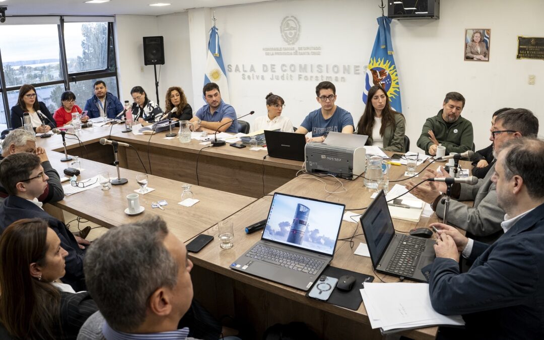 El Gobierno Provincial expuso situación económica  ante Diputados en la Legislatura