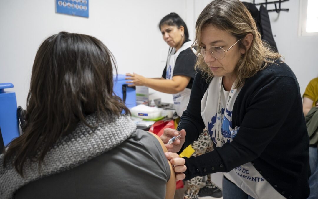 Exitosa jornada de vacunación preventiva en la Legislatura Provincial impulsada por el vicegobernador Fabián Leguizamón