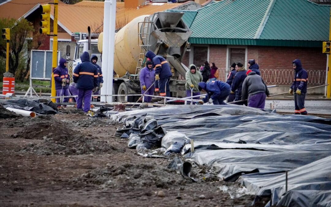 El Municipio intensifica trabajos finales en la Rotonda Samoré para mayor seguridad vial en la capital