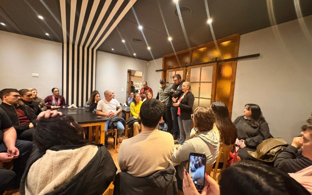 Natalia Quiroz reunió a jóvenes profesionales para dialogar sobre los desafíos de la ciudad