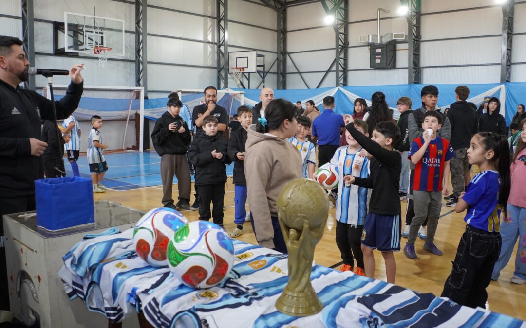 Mundialito Municipal con una gran concurrencia de niños en la capital