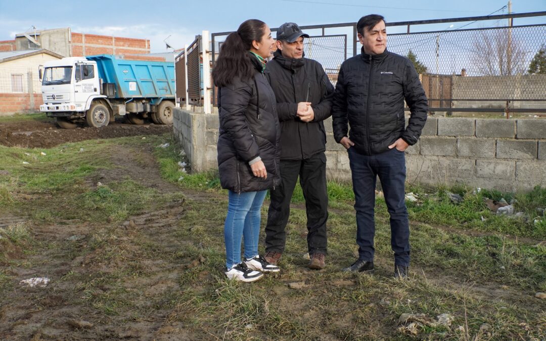 Pablo Grasso supervisó las tareas de optimización vial y la construcción de un sistema de drenaje piloto entre las calles 34 y 38