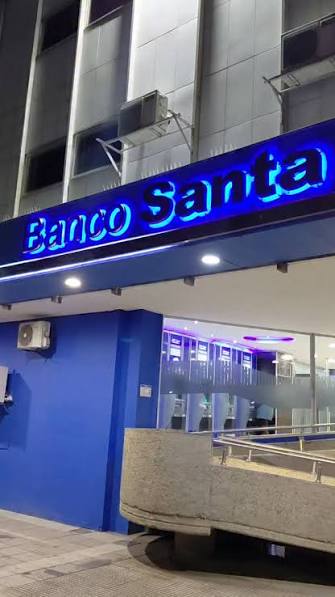 EL SECTOR PÚBLICO ATENTO AL BANCO SANTA CRUZ POR EL COBRO DEL AGUINALDO Y EL ACCESO AL “ALIVIO FINANCIERO”