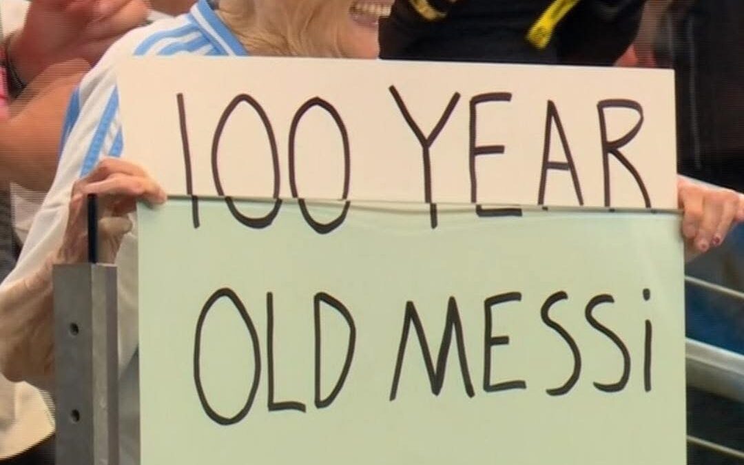 YA LA QUEREMOS: LA HISTORIA DE LA ABUELA DE 99 AÑOS QUE SE HIZO VIRAL EN EL TRIUNFO DE ARGENTINA