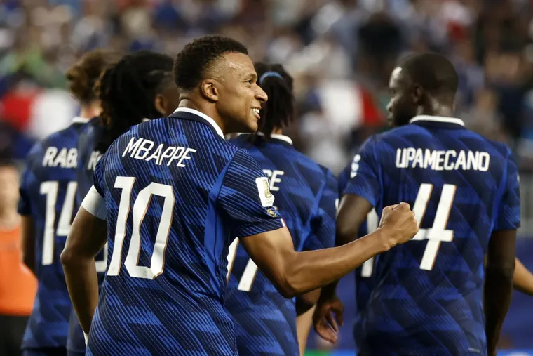 Francia y Mbappé van por el pase a 8vos frente a Suecia