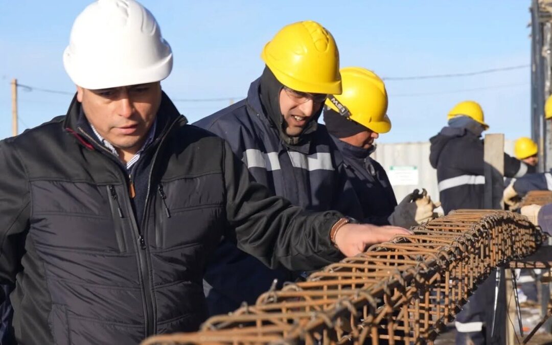 “Más obra pública es más trabajo”: En mayo Santa Cruz sumó casi 100 nuevos puestos en la construcción