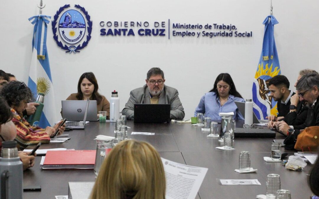Salud: el Gobierno acordó una mejora salarial del 17,9% y reabrirá la paritaria en octubre