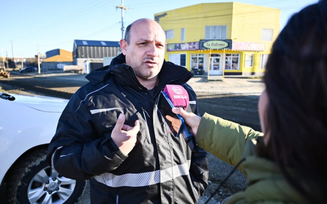 Julio Bujer dio detalles del trabajo de Vialidad Provincial en los barrios de Río Gallegos: “El gobernador nos encomendó el trabajo para responder a los vecinos”