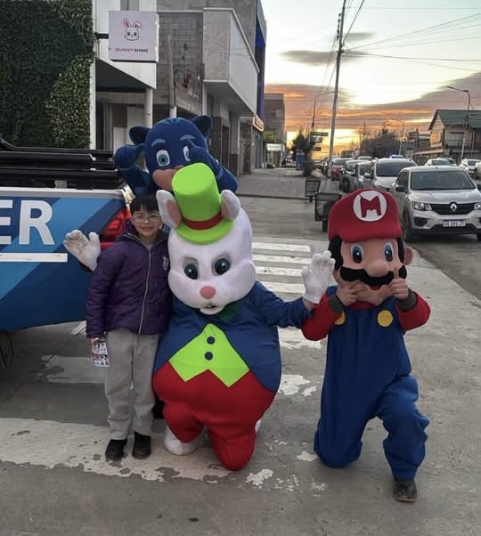 SIPGER salió al centro de Río Gallegos e invitó a todos los pequeños a celebrar en la Gran Fiesta del Día del Niño