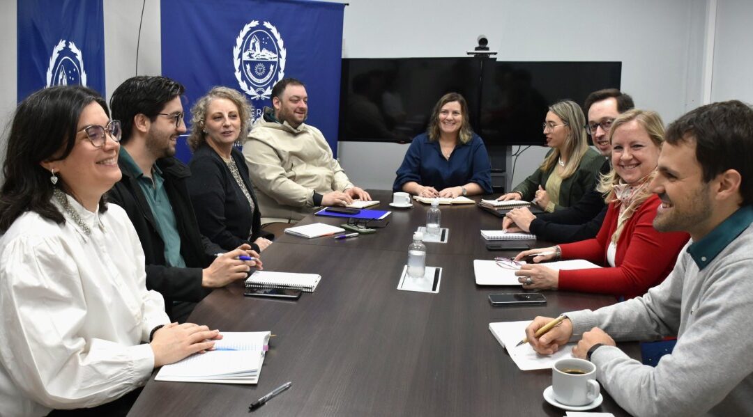 Política Sanitaria: Lorena Ross reunió a su gabinete para evaluar las acciones en este segundo semestre
